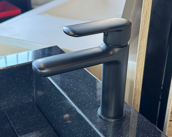 Смеситель для умывальника ''Volle FIESTA''