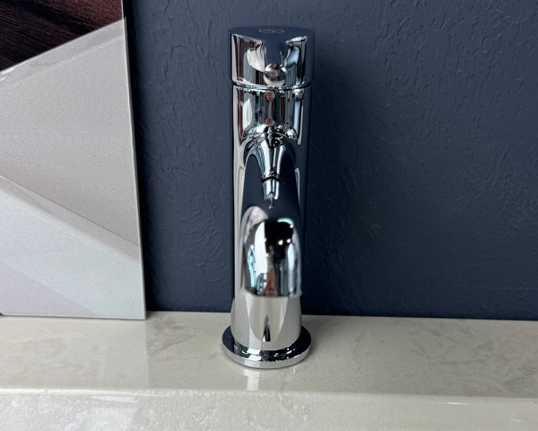 Змішувач для умивальника ''SILVIA CHROME''