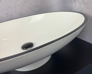 Умивальник «Ніка» білий глянець з антрацитовою облямівкою