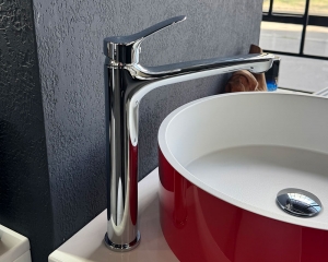 Змішувач для умивальника ''MORRIS''