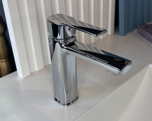 Змішувач для умивальника ''Volle Sota''